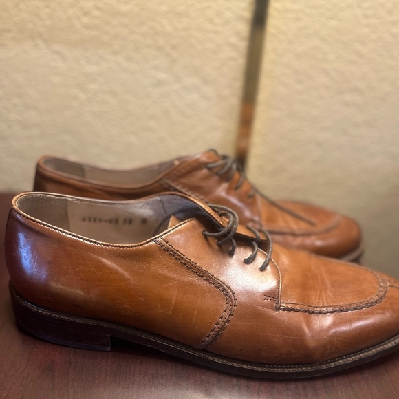Pronto Uomo Brown Leather Oxfords with Broguing - Picture 2 of 10
